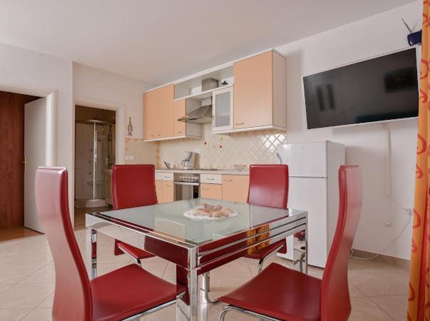 Apartments Villa Slavica Ičići Exterior foto